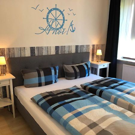 Apartments Zur Schoenen Aussicht บือซุม ภายนอก รูปภาพ