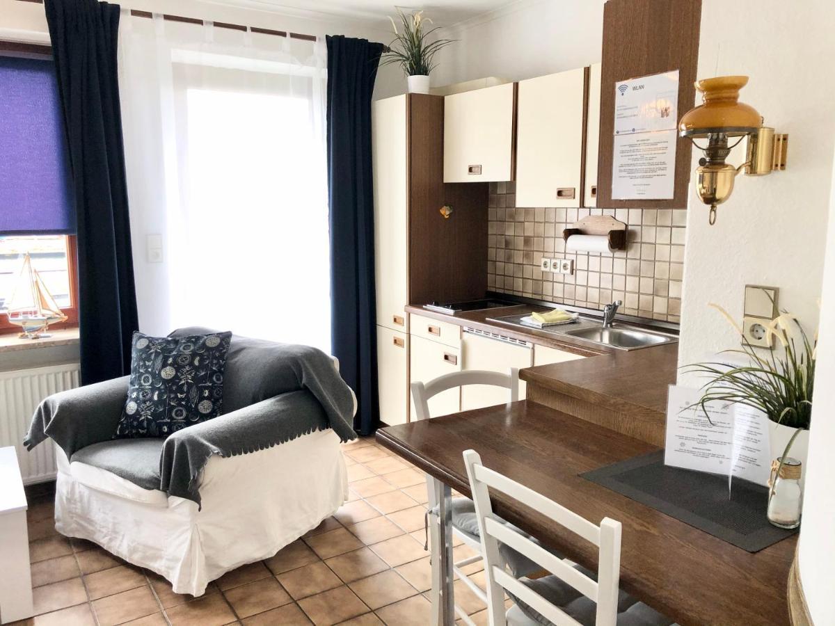 Apartments Zur Schoenen Aussicht บือซุม ภายนอก รูปภาพ